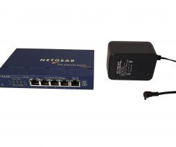Fast Ethernet Switch - Netgear FS105
